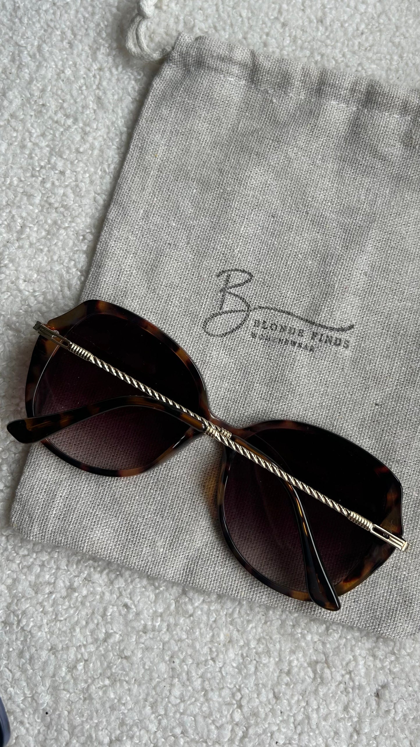 RAY - Round Style Gold Sunglasses