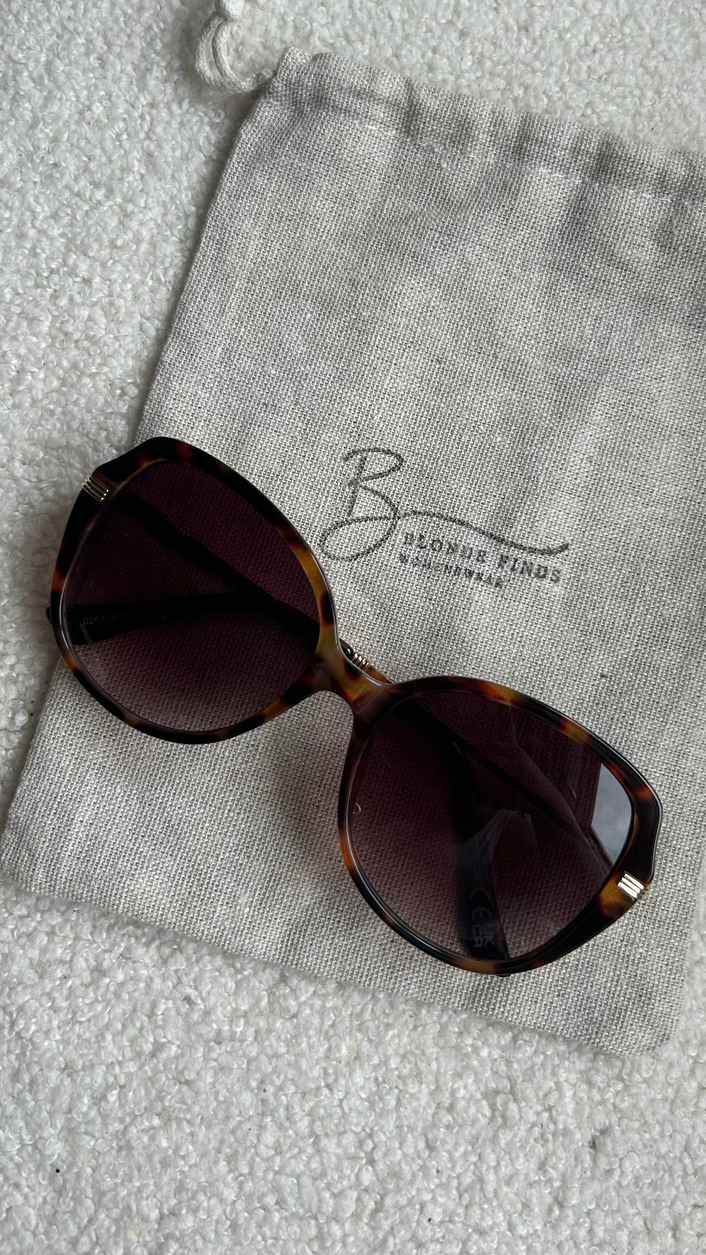 RAY - Round Style Gold Sunglasses